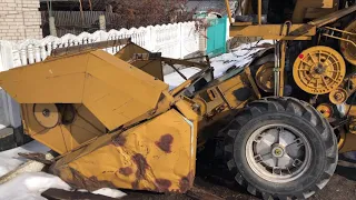 Перший Запуск комбайна. Чіпляємо жатку. Новий стартер.