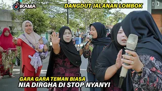 Dengan Sedih Nia Dirgha Nyanyi Teman Biasa Bikin Ibu Penonton Dangdut Jalanan Menyetopnya