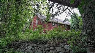 Exploring an Abandoned Farmhouse built in 1790 - Used in a bad Horror Movie