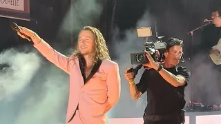 Julien Doré Francofolies La Rochelle 2022 entrée en scène