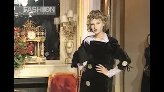 VIVIENNE WESTWOOD Fall Winter 1998 1999 Paris - Fashion Channel