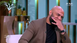 أحمد صلاح حسني يقلد "آل باتشينو" بالإنجليزية ويبهر الجميع مع منى الشاذلي