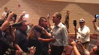 Beto O’Rourke confronts Texas Gov. Greg Abbott over Uvalde school shooting