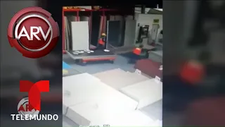 Obrero murió aplastado por 40 planchas de madera en Perú | Al Rojo Vivo | Telemundo