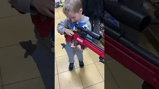 Огромная снайперская винтовка в натуральную величину - о такой в советском детстве я и не мечтал!