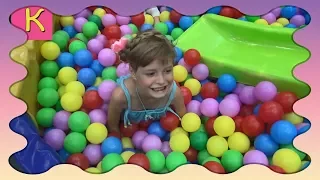 Развлекательный центр для Детей с горками и батутами | Playground Fun video Kids Amusement Park