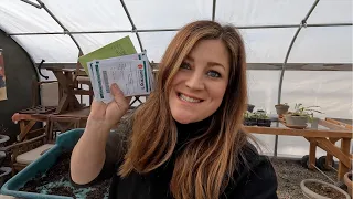 Planting Snapdragon Seeds! 🌸🌱🌿 // Garden Answer