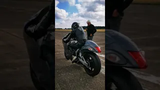 Guy Martin on his 700BHP Holeshot Racing Hayabusa (land speed start)