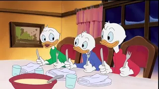 Mickey ounce apron a Christmas 🎄( Christmas dinner scene )