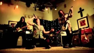 Red Dragon Cartel - Deceived (Official Video / Jake E. Lee / 2014)