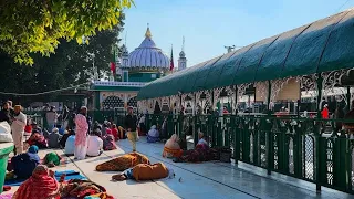 Kaliyar sharif sabir piya ki dargah me hoti h zinda karamat gular ka fal khane se milti h aulad 😱