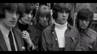 Hold Tight  DAVE DEE, DOZY, BEAKY, MICK & TITCH (with lyrics)