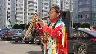 Amazing Meditation Music. Индеец из Эквадора Inty Pakarina.