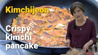 How to make crispy kimchi pancake (Kimchijeon 김치전)