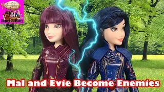 Mal and Evie Become Enemies - Part 24 - Descendants Star Darlings Disney