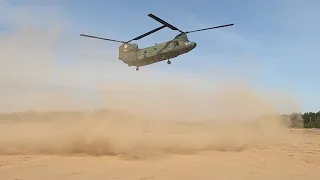 CH-47D Chinook low flying with 11e Luchtmobiele Brigade (11th Airmobile Brigade)