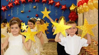 Вход в зал "Зажигаем звёзды" на выпускной праздник (Видео Валерии Вержаковой)