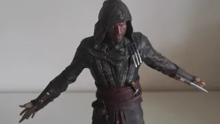 Assassin's Creed movie - Aguilar statue - UBI Collectibles 35cm - English (fake) unboxing and review