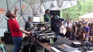 The Floozies - Sonic Bloom 2013 - Africa (Toto Cover)