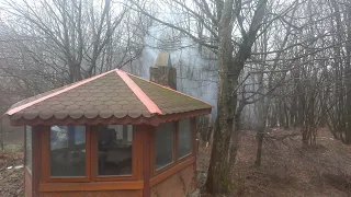 Hiding in an Abandoned Wooden Hut in The Rain