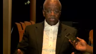 Mbabazi talks to the press after being released from police custody