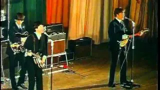 The Beatles - She loves you live  (HD/HQ)