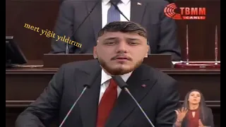 Batuflex dalga ama nakaratın dizelerinin sonu dalga, nakarat dışı dizelerin sonu başbakan