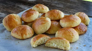 Mix flour with yogurt and you will be surprised! Recipe for fluffy cheese buns!