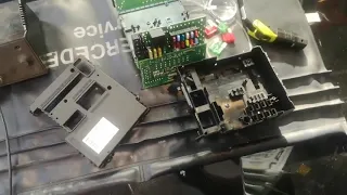 Smart for 2 headlight failure SAM BCM repair. Mercedes Signal Acquisition Module solder repair