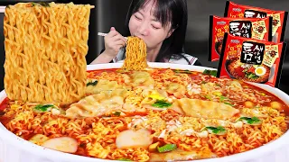 Korean Supersize Spicy Instant noodles Eatingshow 🍜ㅣRamen MUKBANGㅣEating showㅣASMR