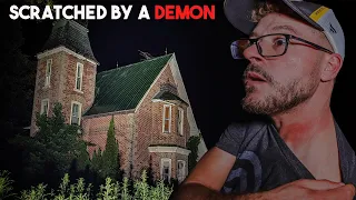 (GONE VERY WRONG!) I WAS MARKED BY AN EVIL ENTITY IN THE HAUNTED ABANDONED WITCHES HOUSE