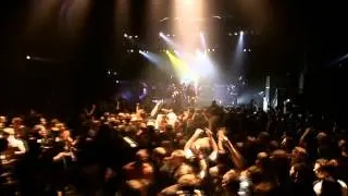 Arch Enemy - 5.Dead Bury Their Dead Live in London 2004 (Live Apocalypse DVD)