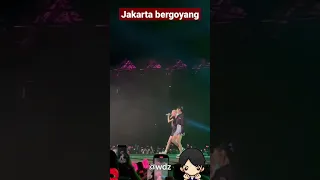 Jakarta bergoyang cuy #blackpink #blackpinkviral #lisa #rose #jennie #jisoo