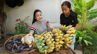 Mother and children cooking and eating - Banana, Chicken, Shrimp recipe - Cook and eat