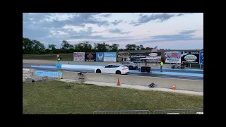 Plaid Tesla S vs Nissan GT-R Drag Race 1/4 mile