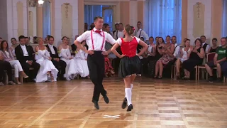 TK Ella Chotěboř - Plesovky Chrudim 2018 - Eliška Krumlová a Jan Venc, párová polka