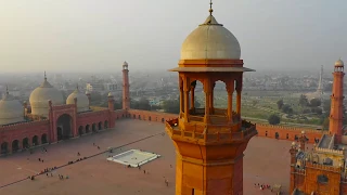 Badshahi Mosque Drone Shot 4K