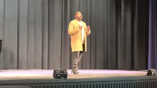 Singer from Mobile competing national finals in New York