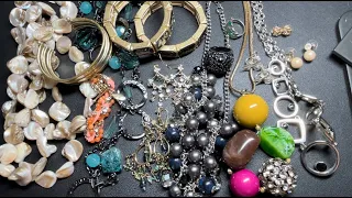ThredUp Mixed 15 Piece Rescue Jewelry Unboxing Do we still do those boxes?