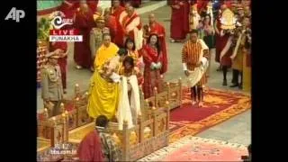 Bhutan King Marries in Elaborate Ceremony