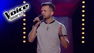 Sigurjón Örn Böðvarsson - Baby I Love You | The Voice Iceland 2016 | The Blind Auditions