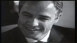 Marlon Brando is flirting with a journalist - Morituri rare interview, around 1965