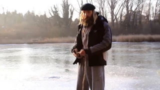 Brave under ICE swimming !