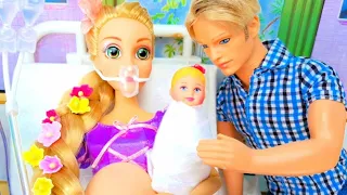 Rapunzel Barbie Doctor Doll Hospital Toys - Nurse Barbie Doll Medical Center Playsets 라푼젤 바비 인형임신출산