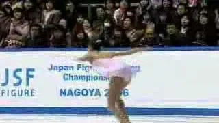 Mao Asada 2006 Japanese National SP (English commentary)