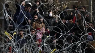 Кризис в Греции: мигранты не уходят