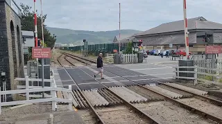 Hangman At Barmouth South Level Crossing