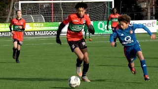 JILLIAN SPEELT TEGEN FEYENOORD - TOUZANI TV