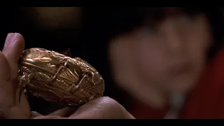 Cronos (1993) by Guillermo del Toro, Clip: The scarab awakens! (After 450 odd years!) abd bites Gris