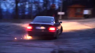 BMW E36 girl drifting